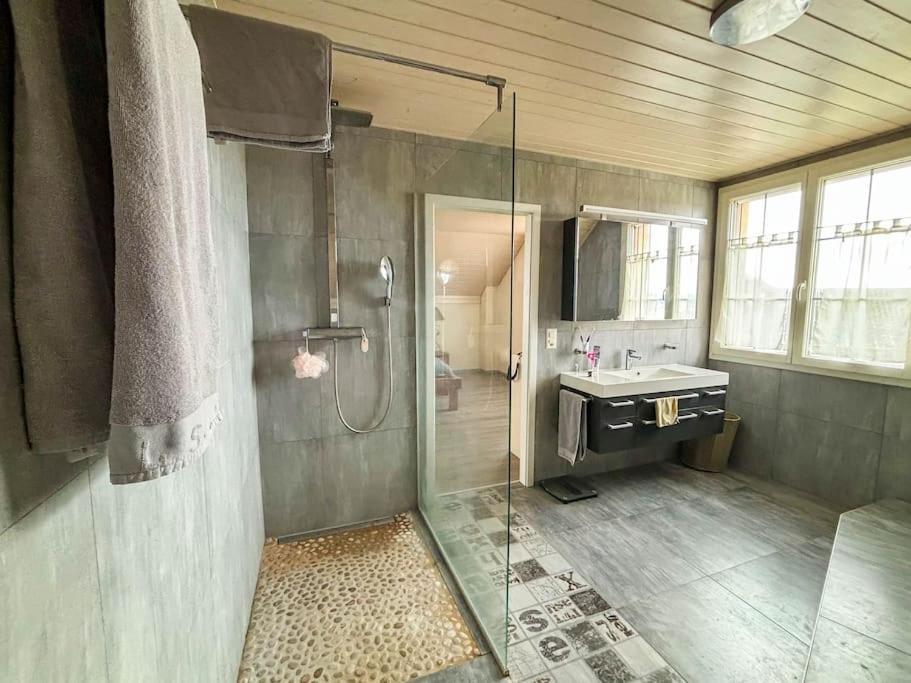 Spacieuse Et Familiale Villa Servion